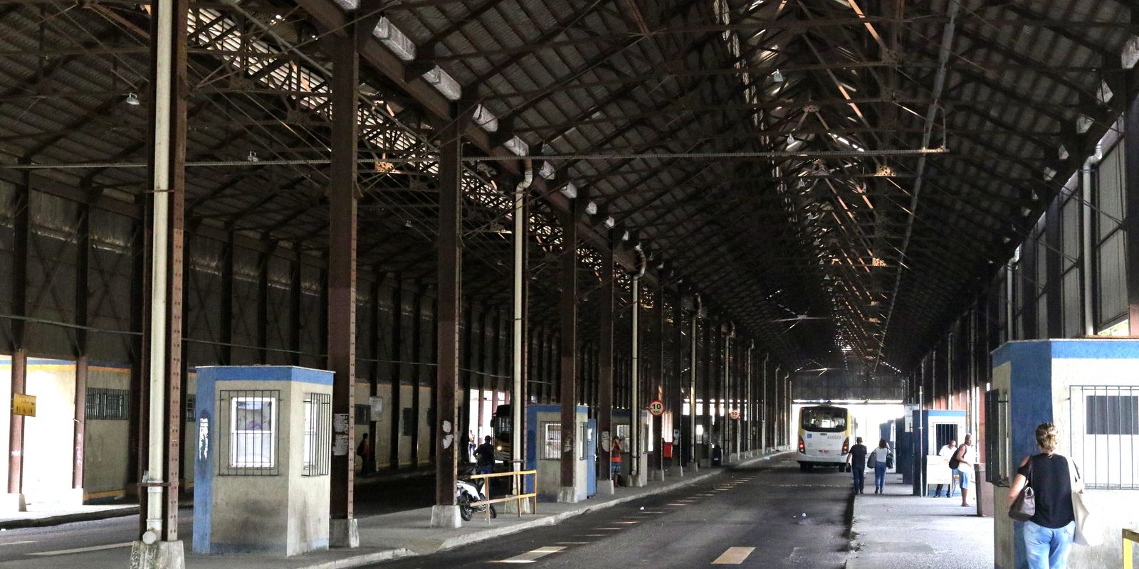 Rodoviários rejeitam proposta e decidem manter greve no Rio